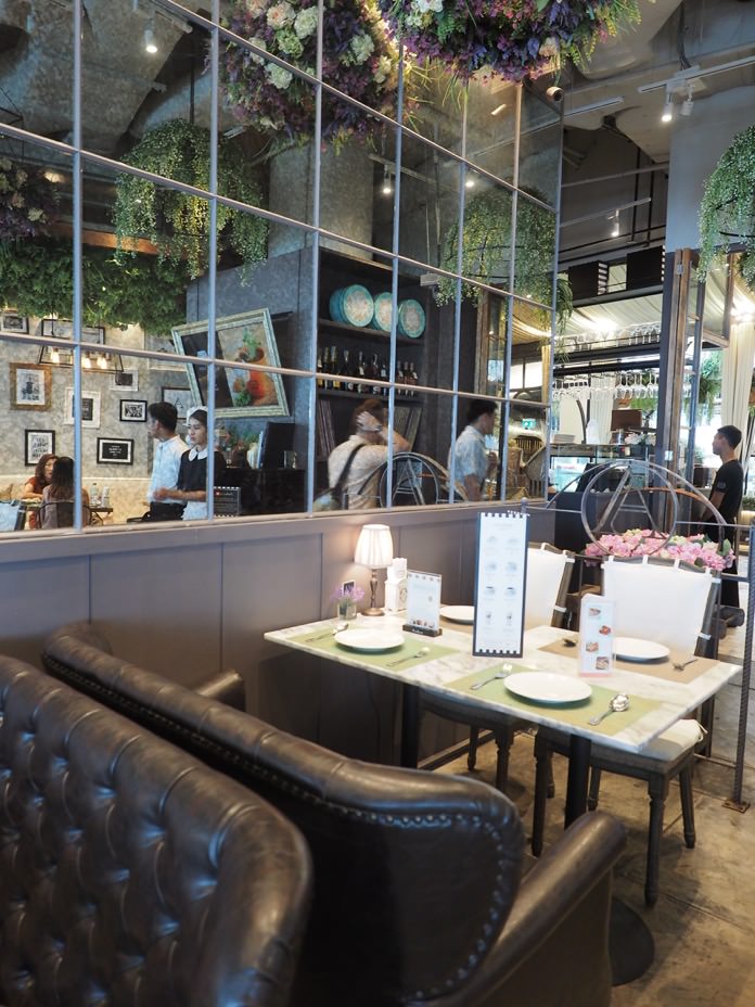 曼谷美食 Audrey Cafe des Fleurs 新潮泰菜 @ EmQuartier 城市中的有機綠洲 - 一口冒險 Bitesized Adventure
