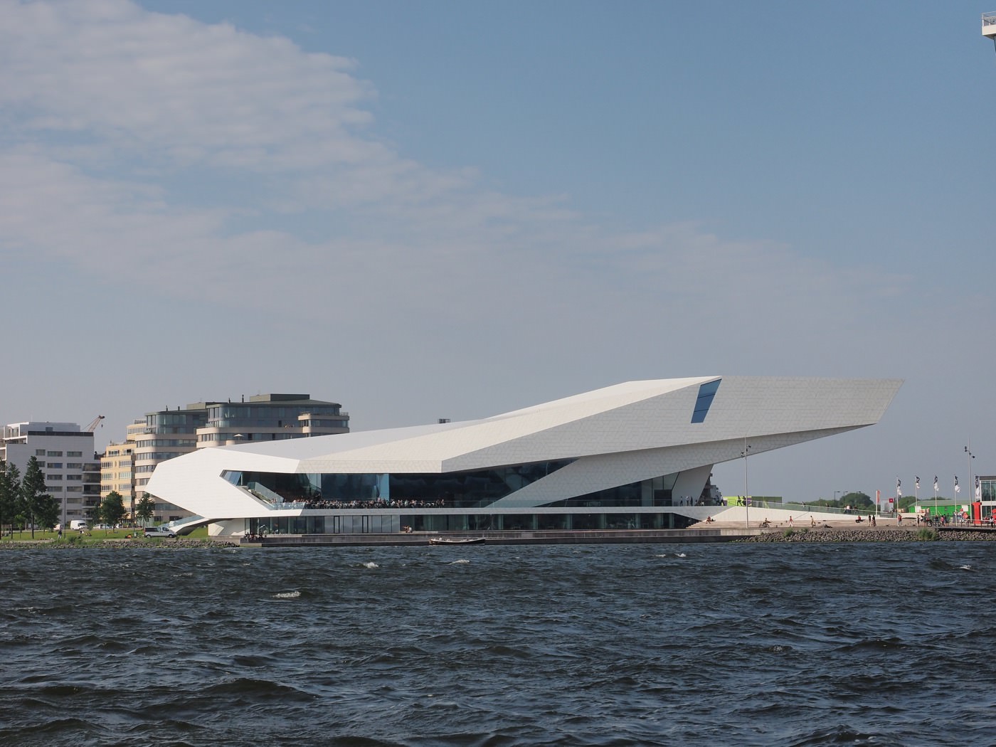 阿姆斯特丹美食 EYE 電影博物館 擁抱港口視野極佳餐廳 - 一口冒險 Bitesized Adventure
