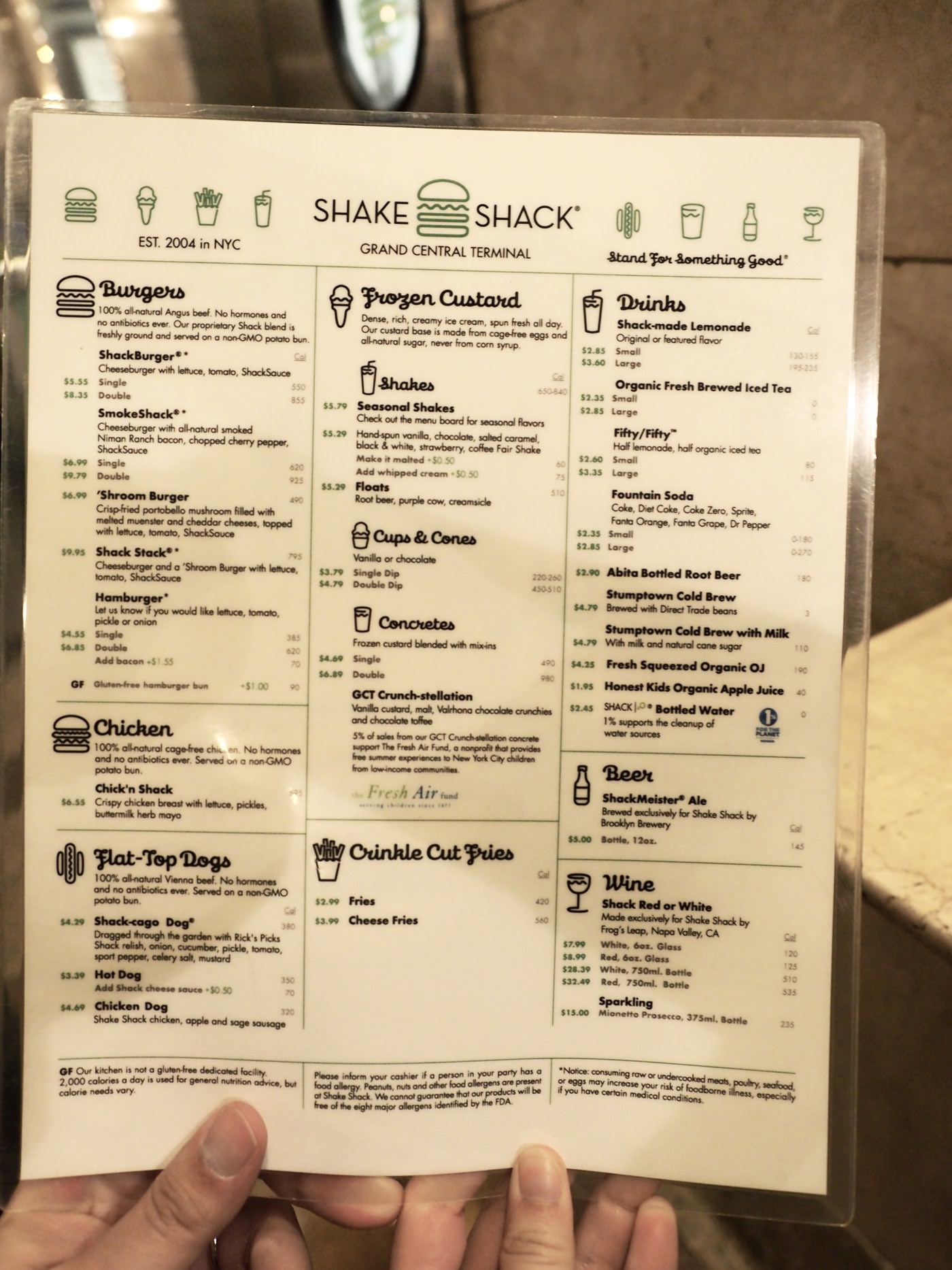 紐約美食 漢堡店 Shake Shack 紐約中央車站 超美味與古典美 - 一口冒險 Bitesized Adventure