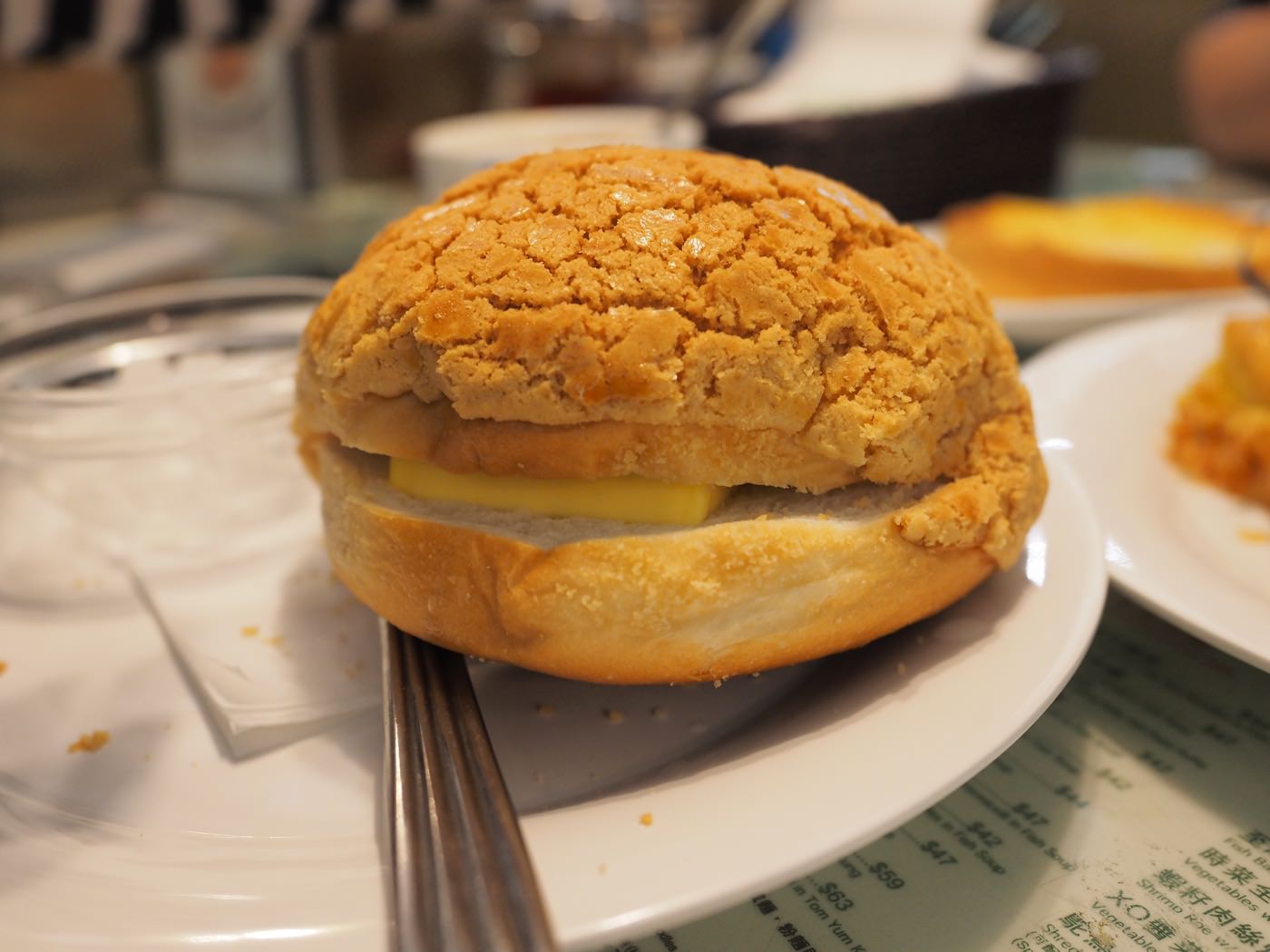 香港美食 機場 翠華茶餐廳 菠蘿油 - 一口冒險 Bitesized Adventure