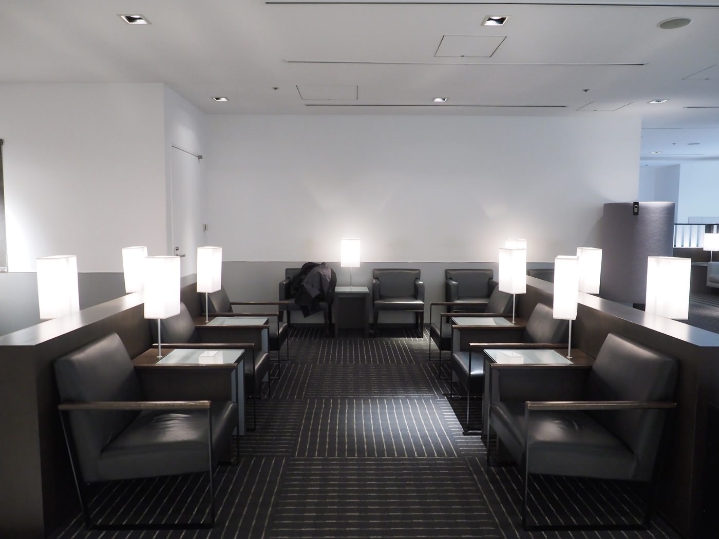 貴賓室 日本千葉 東京成田機場 ANA Lounge 全日空商務貴賓室 成田機場一航廈南翼二樓 - 一口冒險 Bitesized Adventure