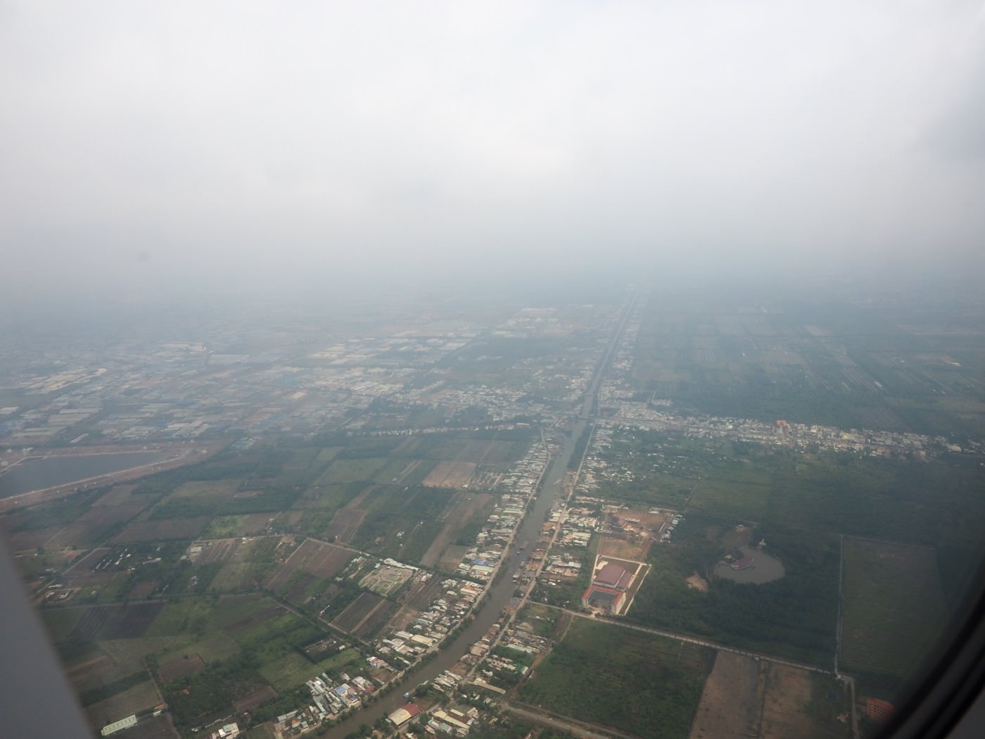 飛行紀錄 越南航空 VN571｜VN570 台北 - 胡志明市 來回經濟艙 飛行紀錄 - 一口冒險 Bitesized Adventure