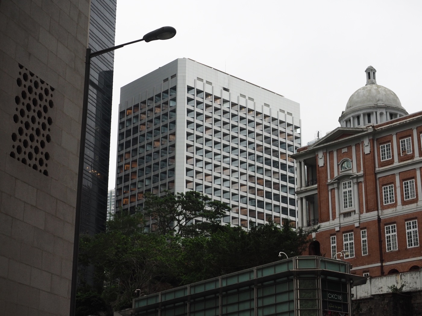 香港景點 中環 建築巡禮：大館、The Murray Hotel、太古廣場、亞洲協會香港中心 - 一口冒險 Bitesized Adventure