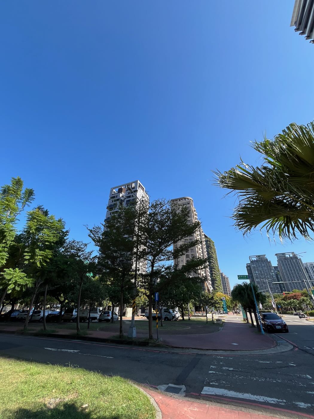 浮光記事 2025 十月 - 一口冒險 Bitesized Adventure 浮光記事 2025 十月 - 一口冒險 Bitesized Adventure