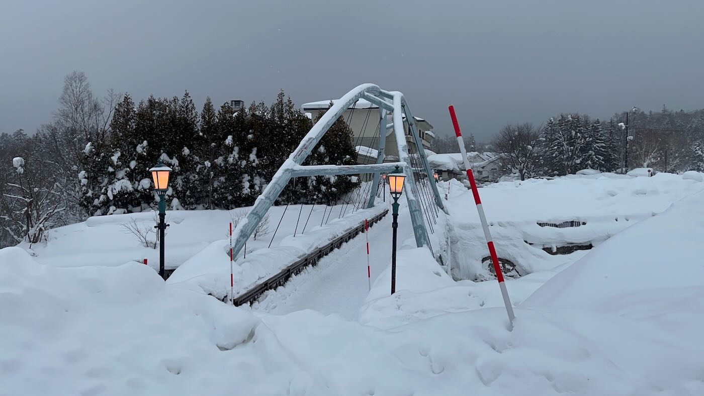 北海道景點 Klook 道央一日遊 旭山動物園企鵝散步｜白鬚瀑布｜精靈露台 - 一口冒險 Bitesized Adventure
