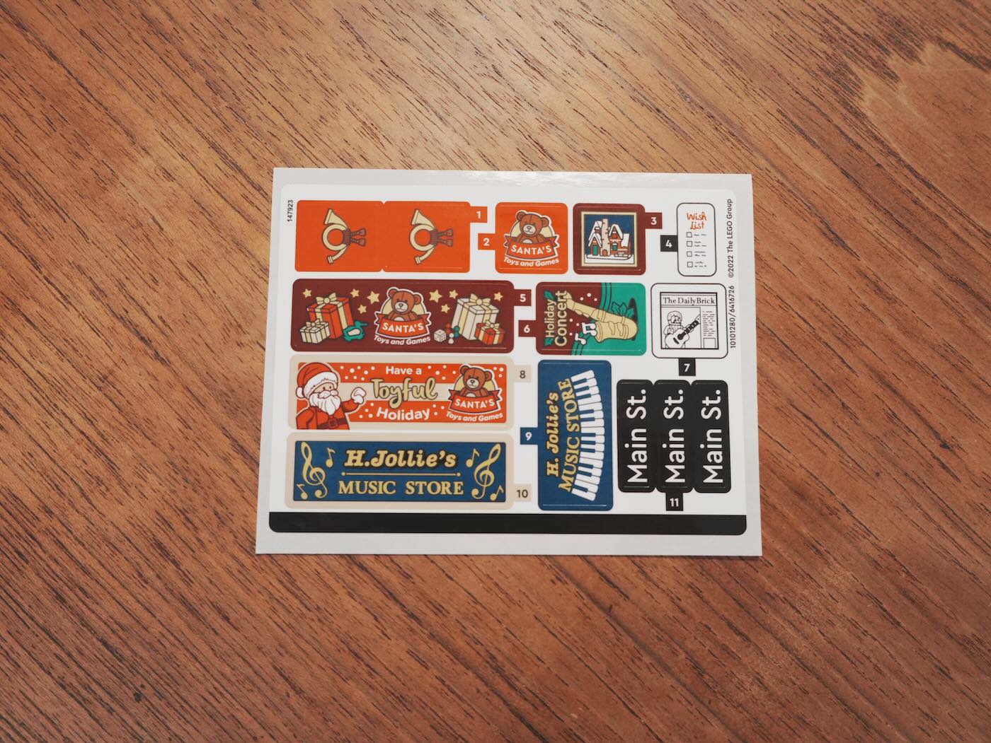 樂高 10308 節慶街道 - 2022 冬季村莊系列 - 一口冒險 Bitesized Adventure