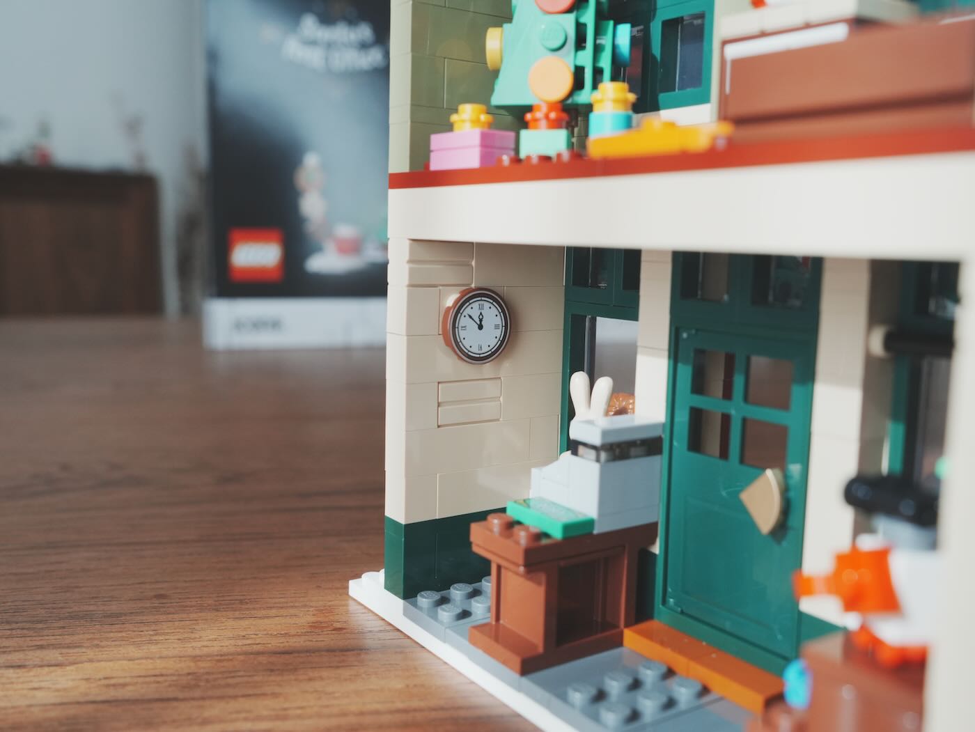 樂高 10308 節慶街道 - 2022 冬季村莊系列 - 一口冒險 Bitesized Adventure