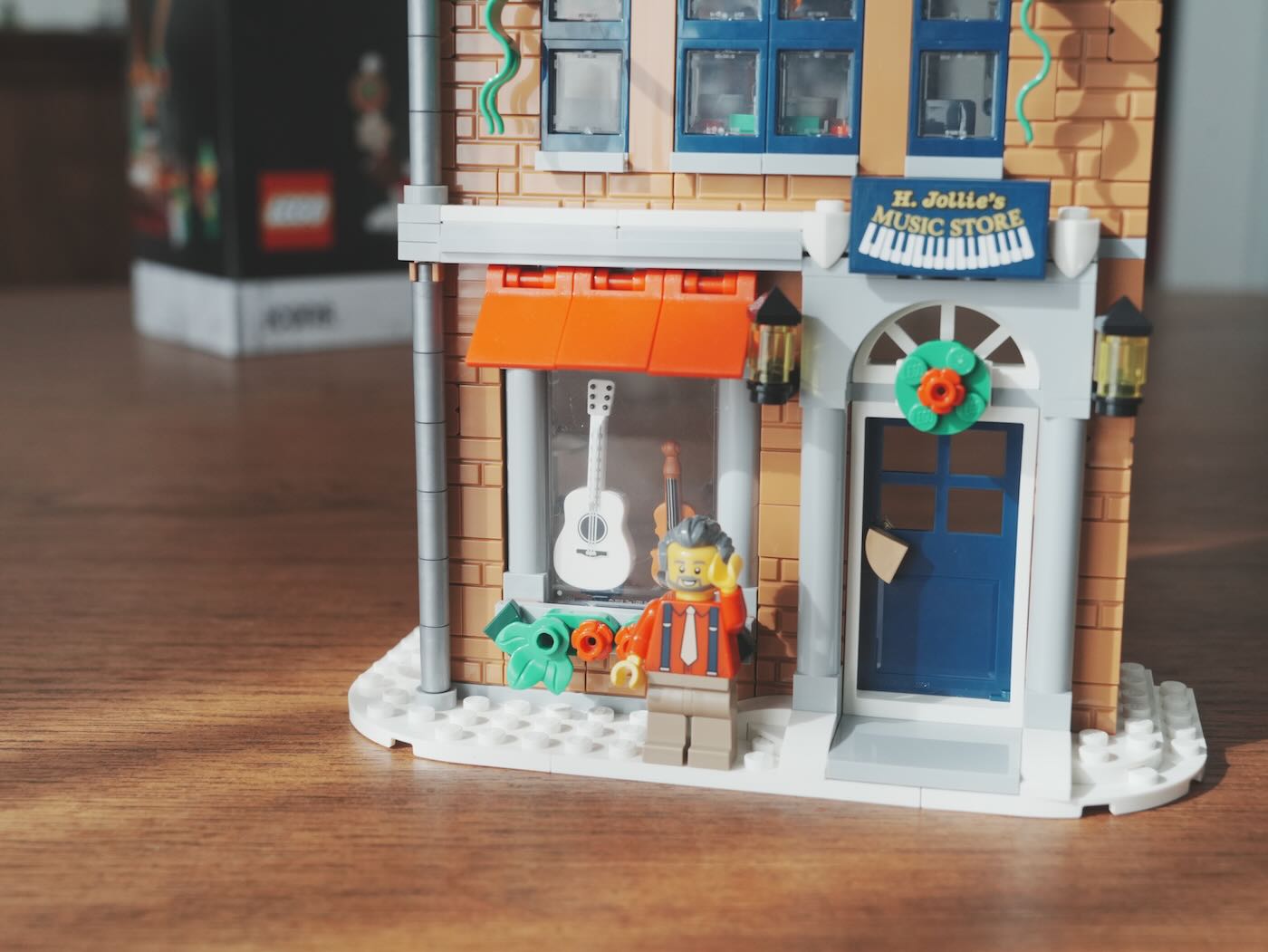 樂高 10308 節慶街道 - 2022 冬季村莊系列 - 一口冒險 Bitesized Adventure