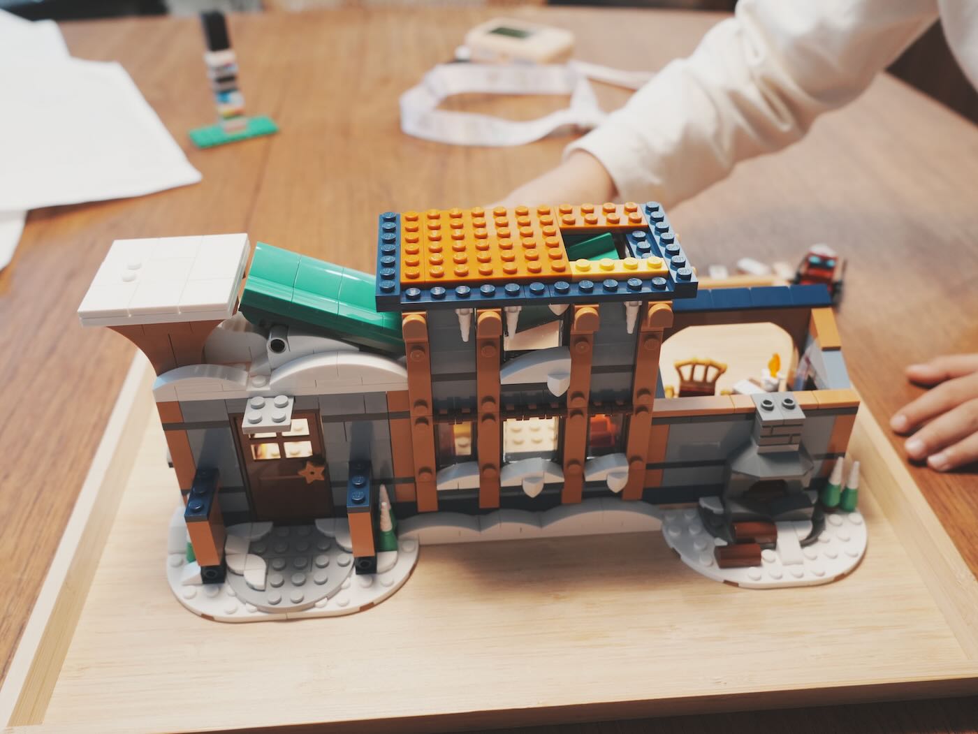 樂高 10339 耶誕老人的郵局 - 2024 冬季村莊系列 - 一口冒險 Bitesized Adventure