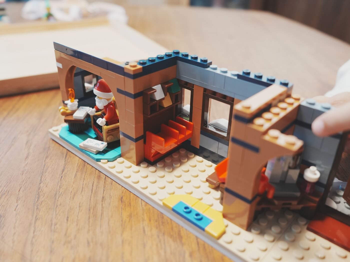 樂高 10339 耶誕老人的郵局 - 2024 冬季村莊系列 - 一口冒險 Bitesized Adventure