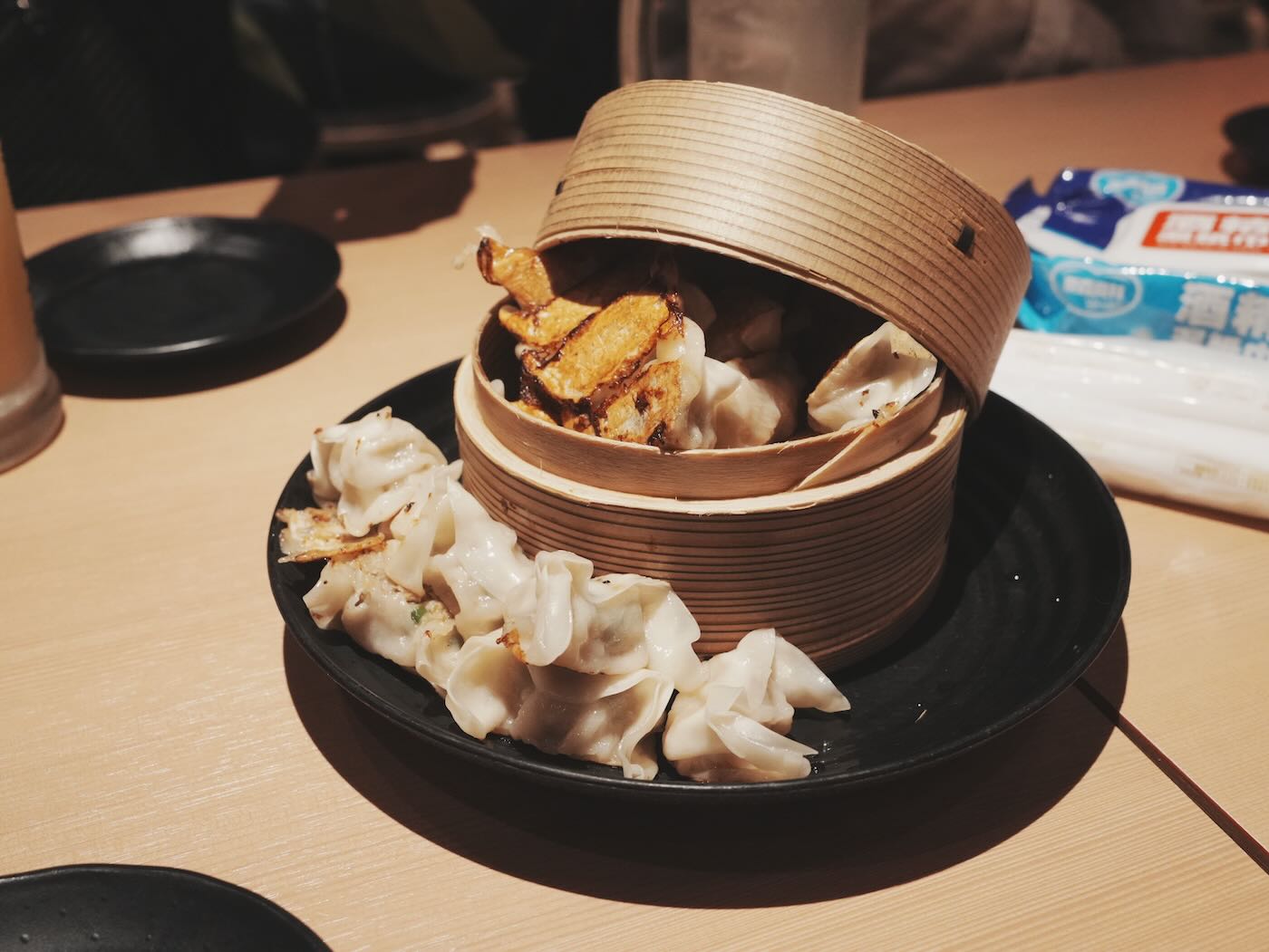 福岡美食 暖暮拉麵 博多中洲店 餃子 手羽先 - 一口冒險 Bitesized Adventure