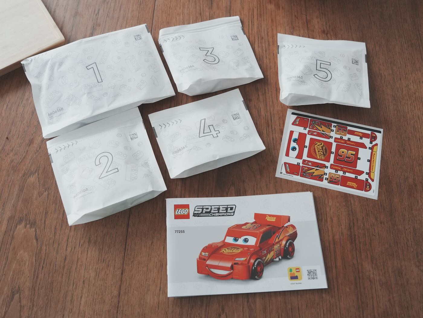 樂高 77255 閃電麥坤 樂高極速賽車系列 電影聯名款 - 一口冒險 Bitesized Adventure